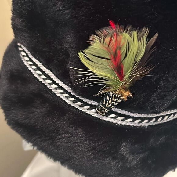 Bavarian Style Faux Fur Hat - Picture 2 of 7